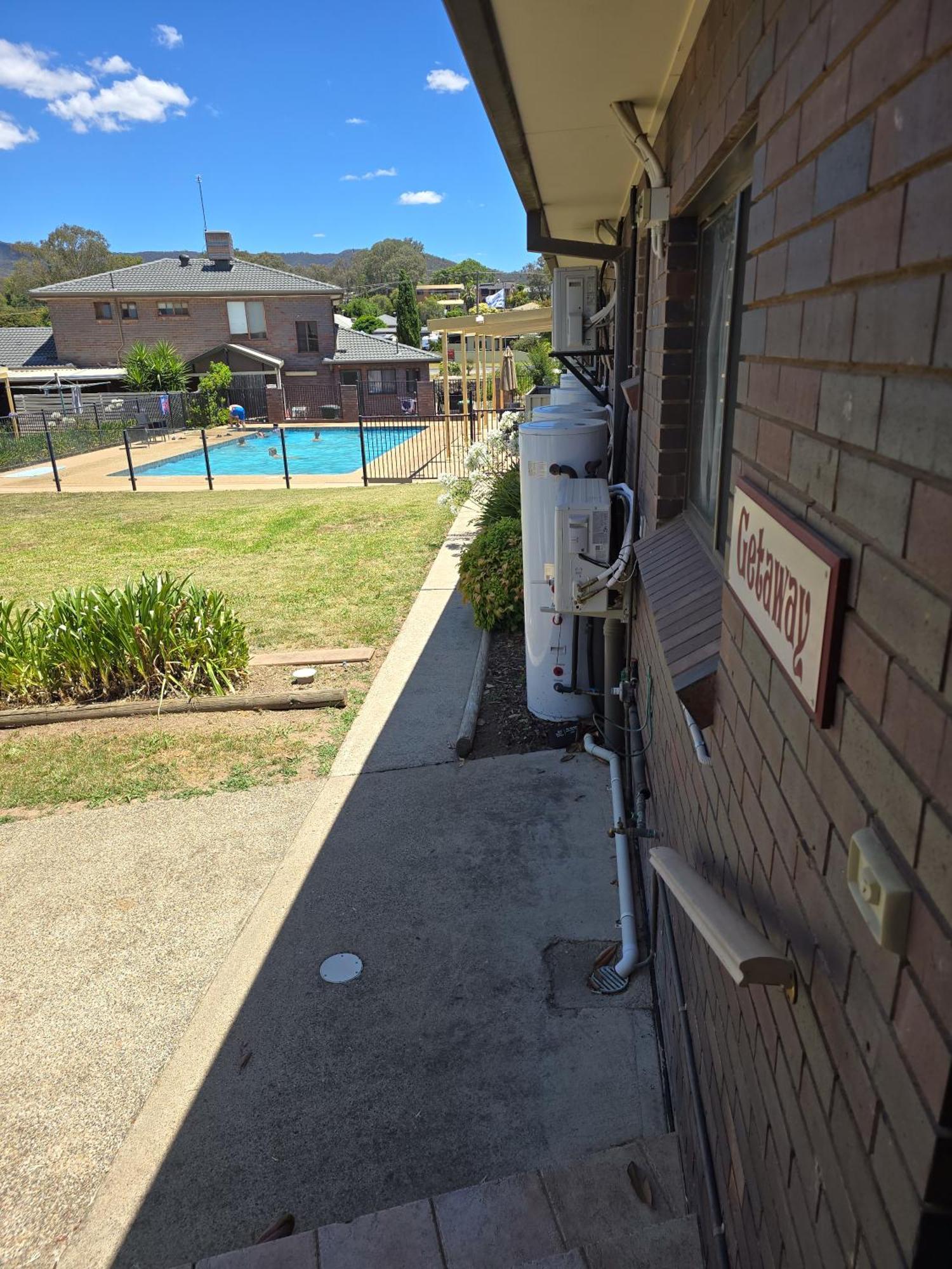 Tumut Valley Motel Pet Friendly Екстериор снимка