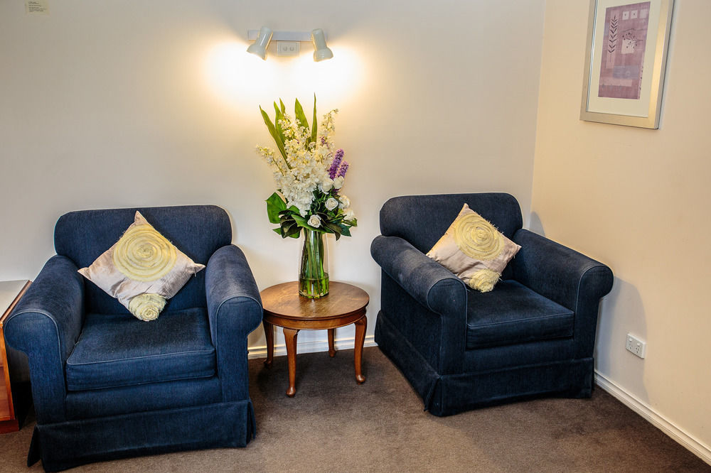 Tumut Valley Motel Pet Friendly Екстериор снимка