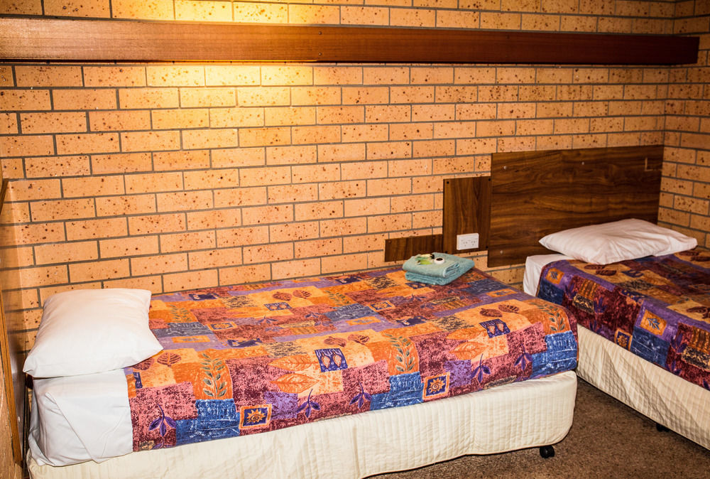 Tumut Valley Motel Pet Friendly Екстериор снимка